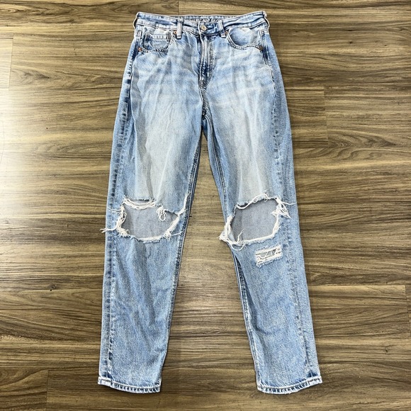 American Eagle Outfitters Denim - American Eagle Mom Jean Size 6 Distressed Worn